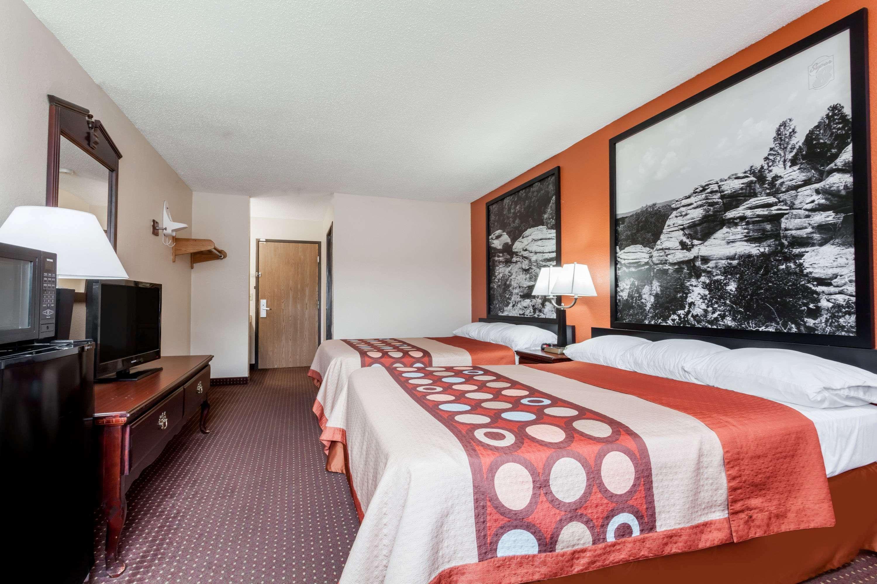 Hotel Super 8 By Wyndham Harrisburg Extérieur photo