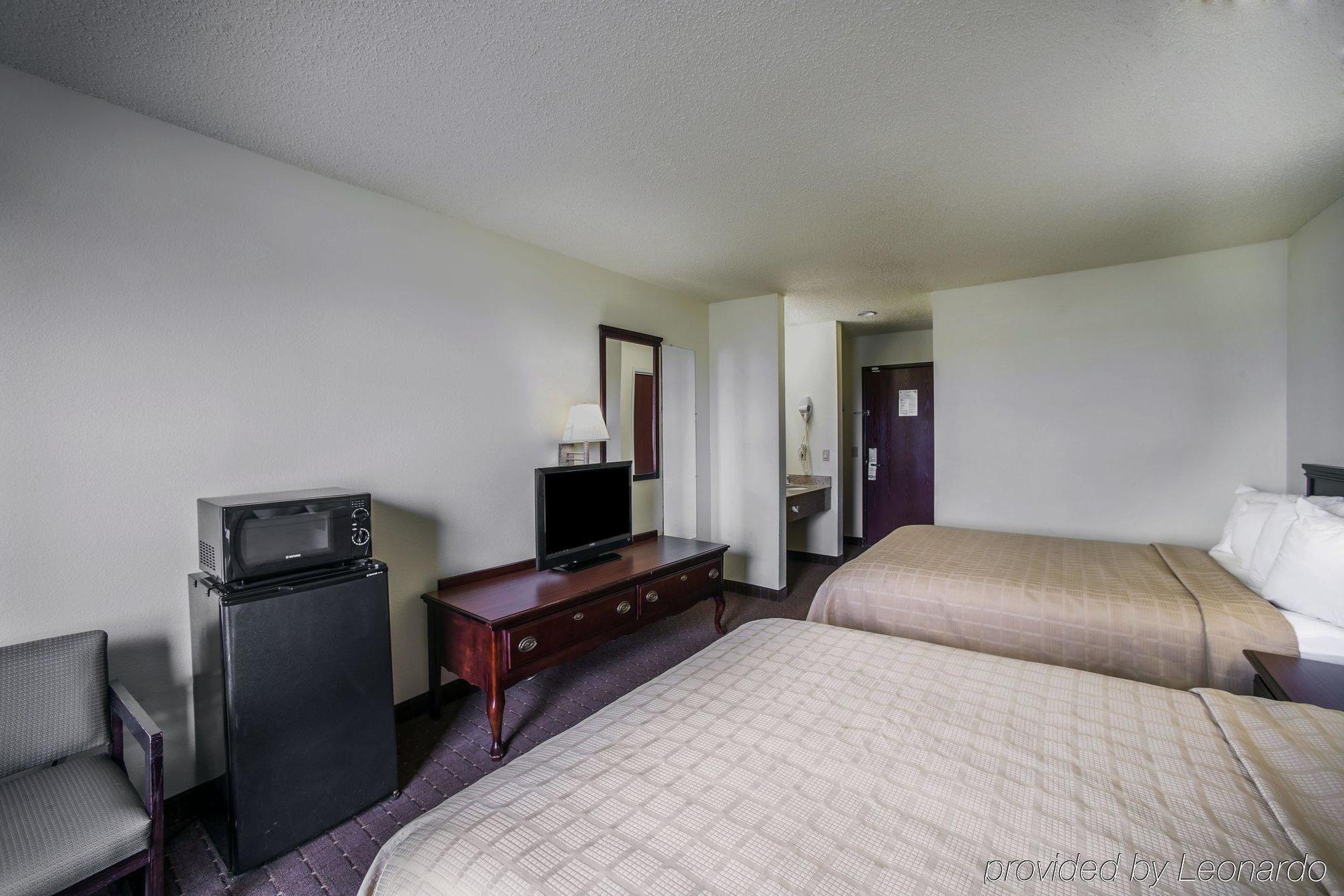 Hotel Super 8 By Wyndham Harrisburg Extérieur photo