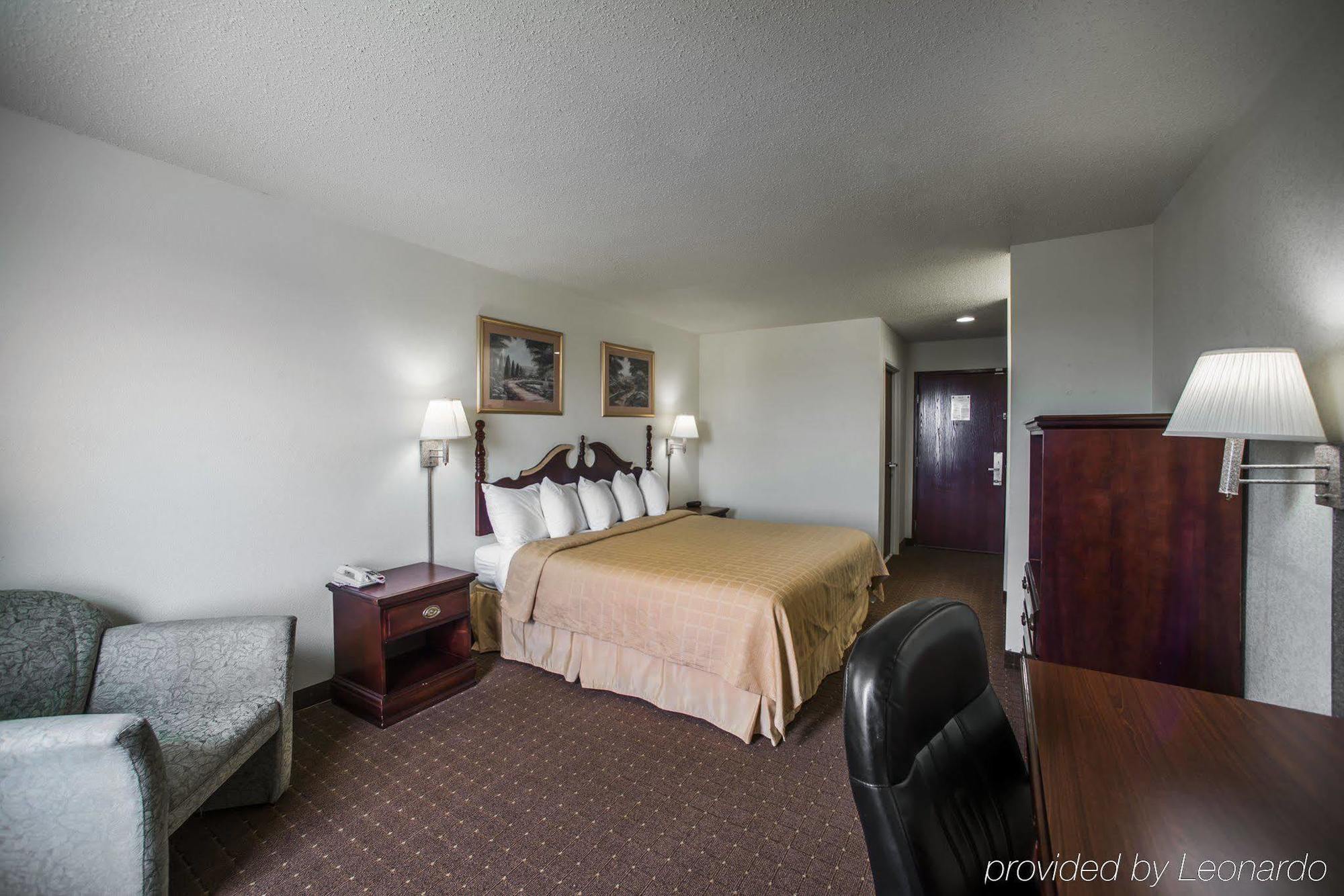 Hotel Super 8 By Wyndham Harrisburg Extérieur photo